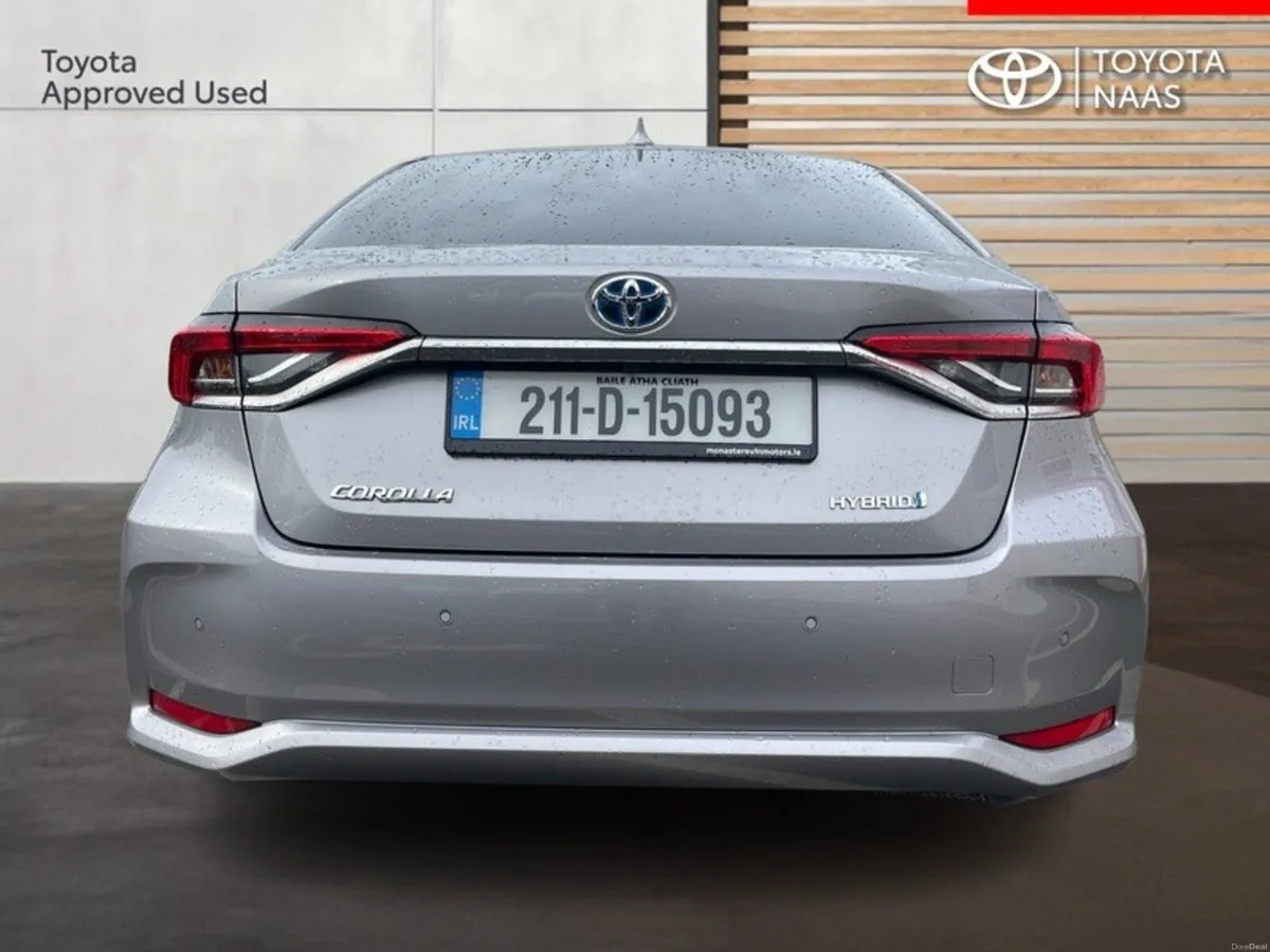 Toyota Corolla COROLLA HYBRID SOL SALOON - Image 4