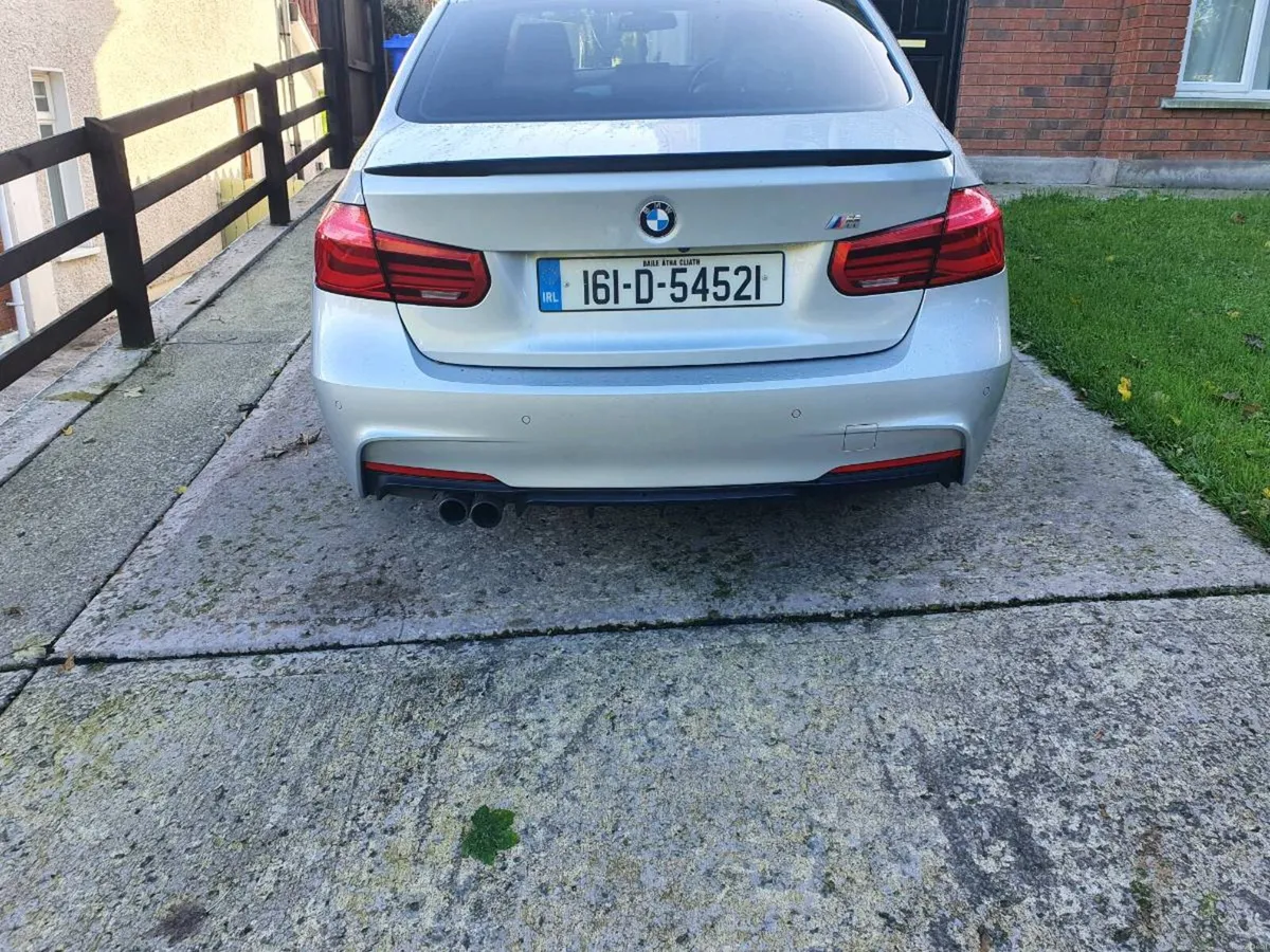 BMW 330e HIGH SPEC MSPORT - Image 3