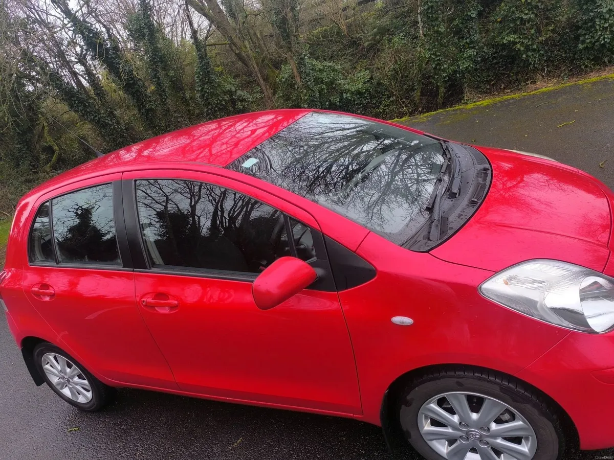 Toyota Yaris 2010 - Image 4