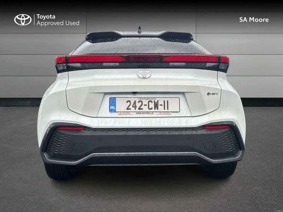 Toyota C-HR HYBRID SOL - Image 4