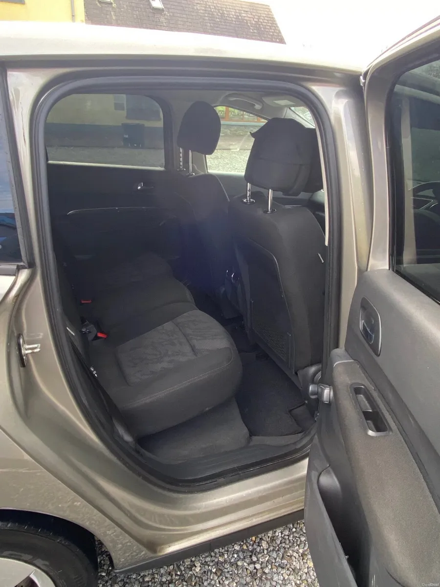 Peugeot 3008 2010 - Image 1