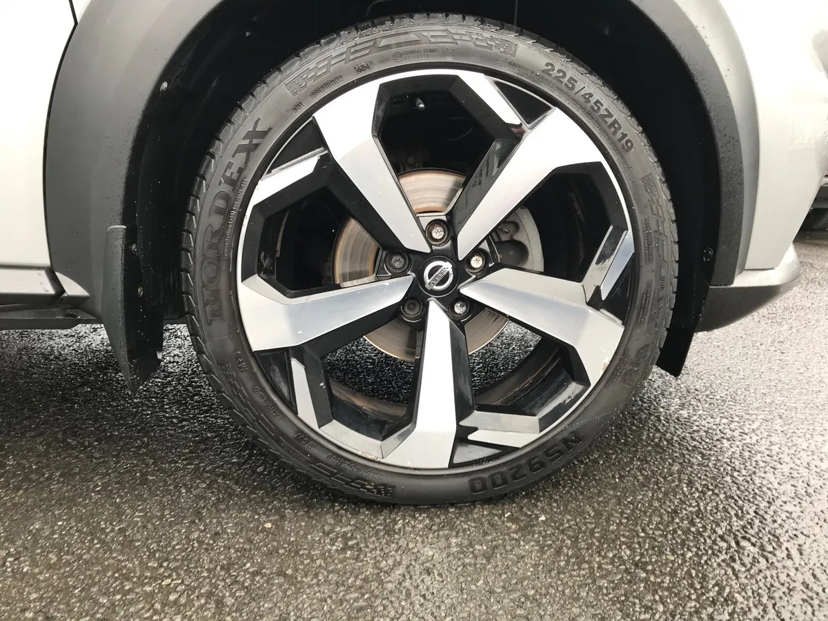 Nissan Juke 2.0T 2WD SVE - Image 5