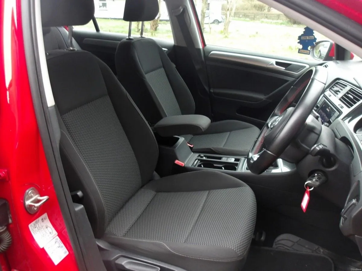 Volkswagen Golf T.L WITH SPORTS PACK 1.0 TSI 85BHP - Image 3