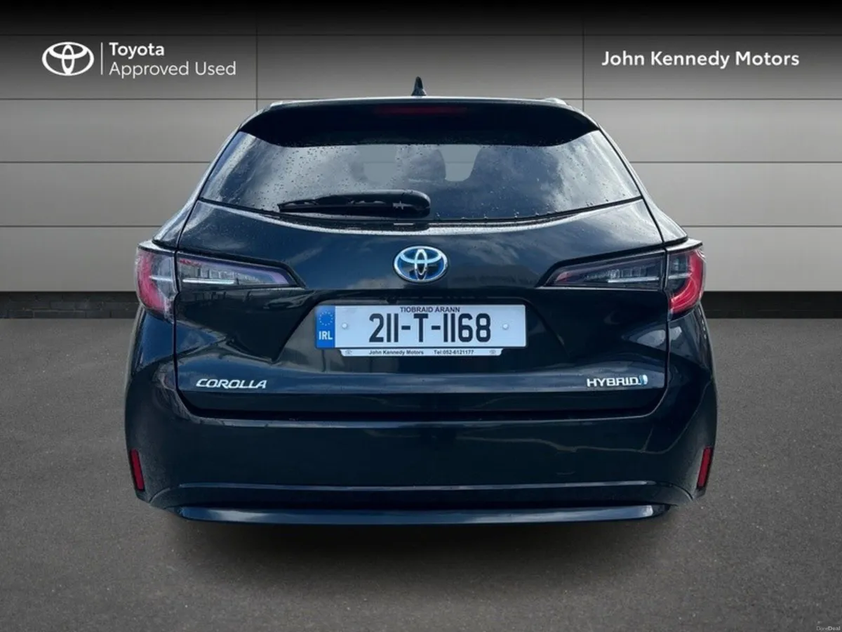 Toyota Corolla HYBRID SOL T/S - Image 4