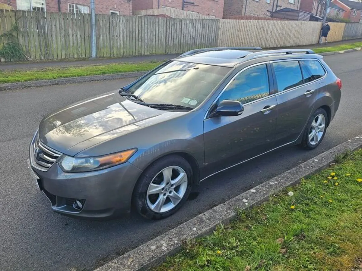 Honda Accord Estate - Image 4