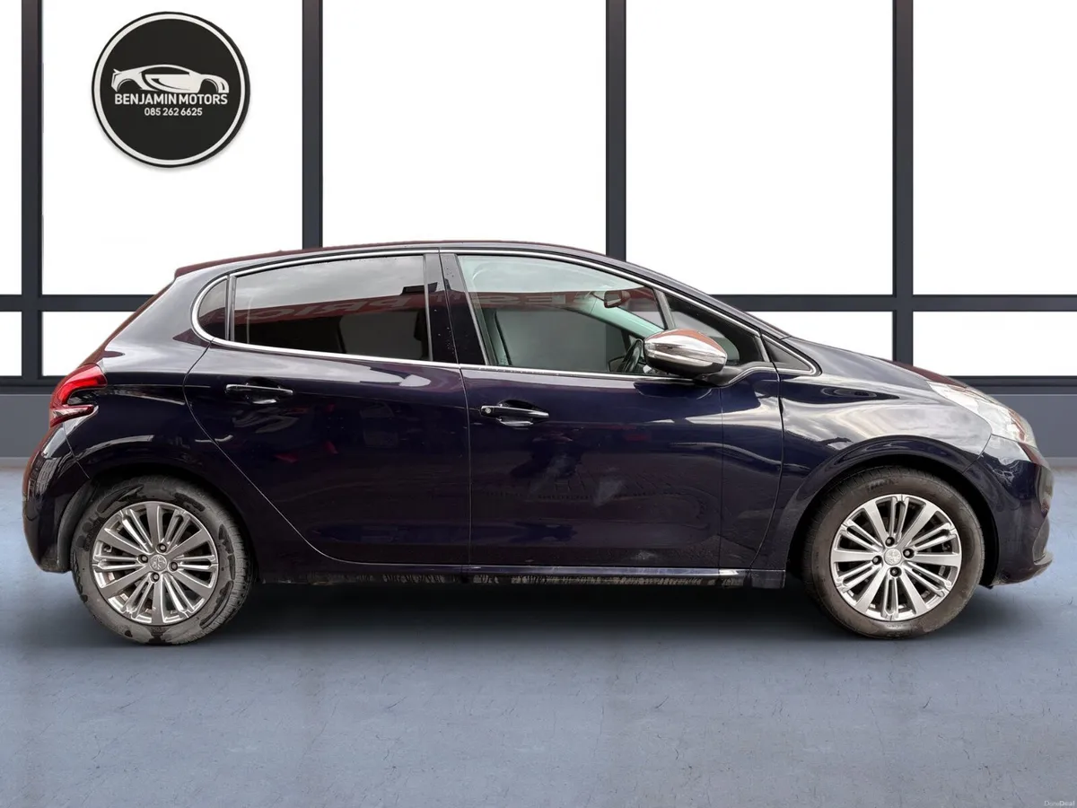 Peugeot 208 2017 Low miles 1.2 Auto Good Specs - Image 4