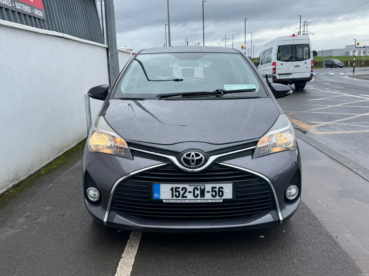 Toyota Yaris 2015 - Image 2
