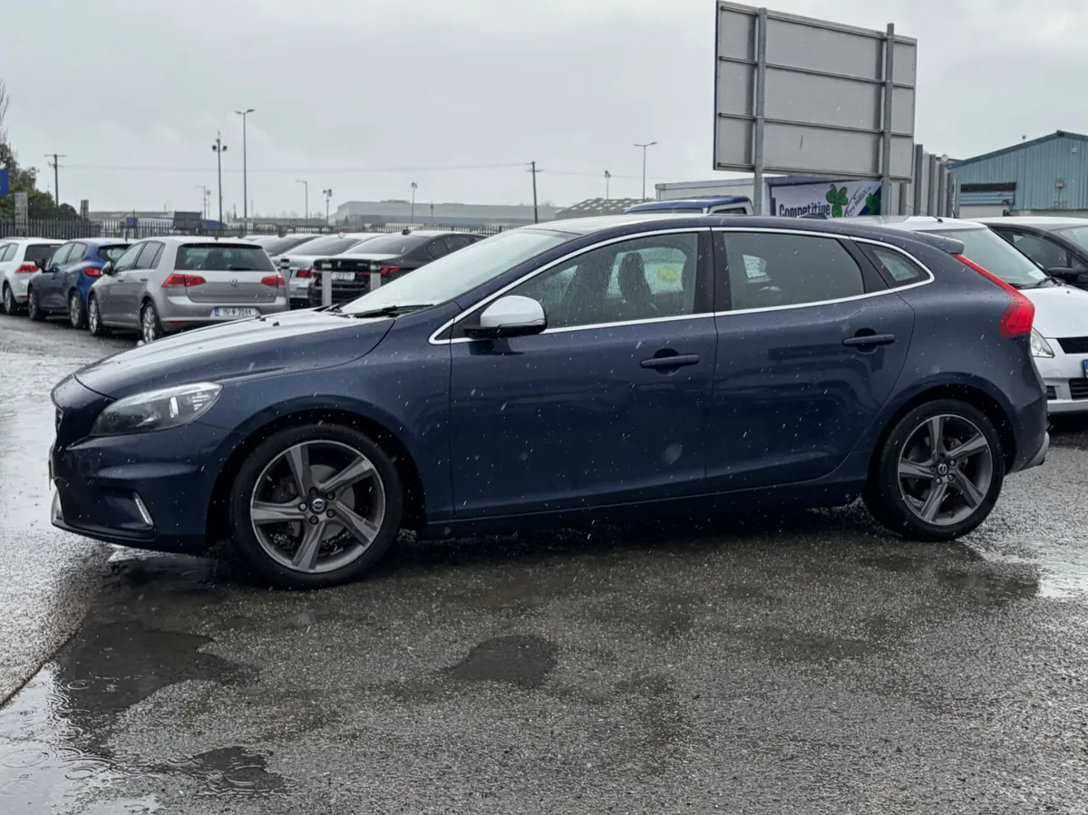 2014 Volvo V40 1.6 D2 R-DESIGN Nct 10/26 - Image 3