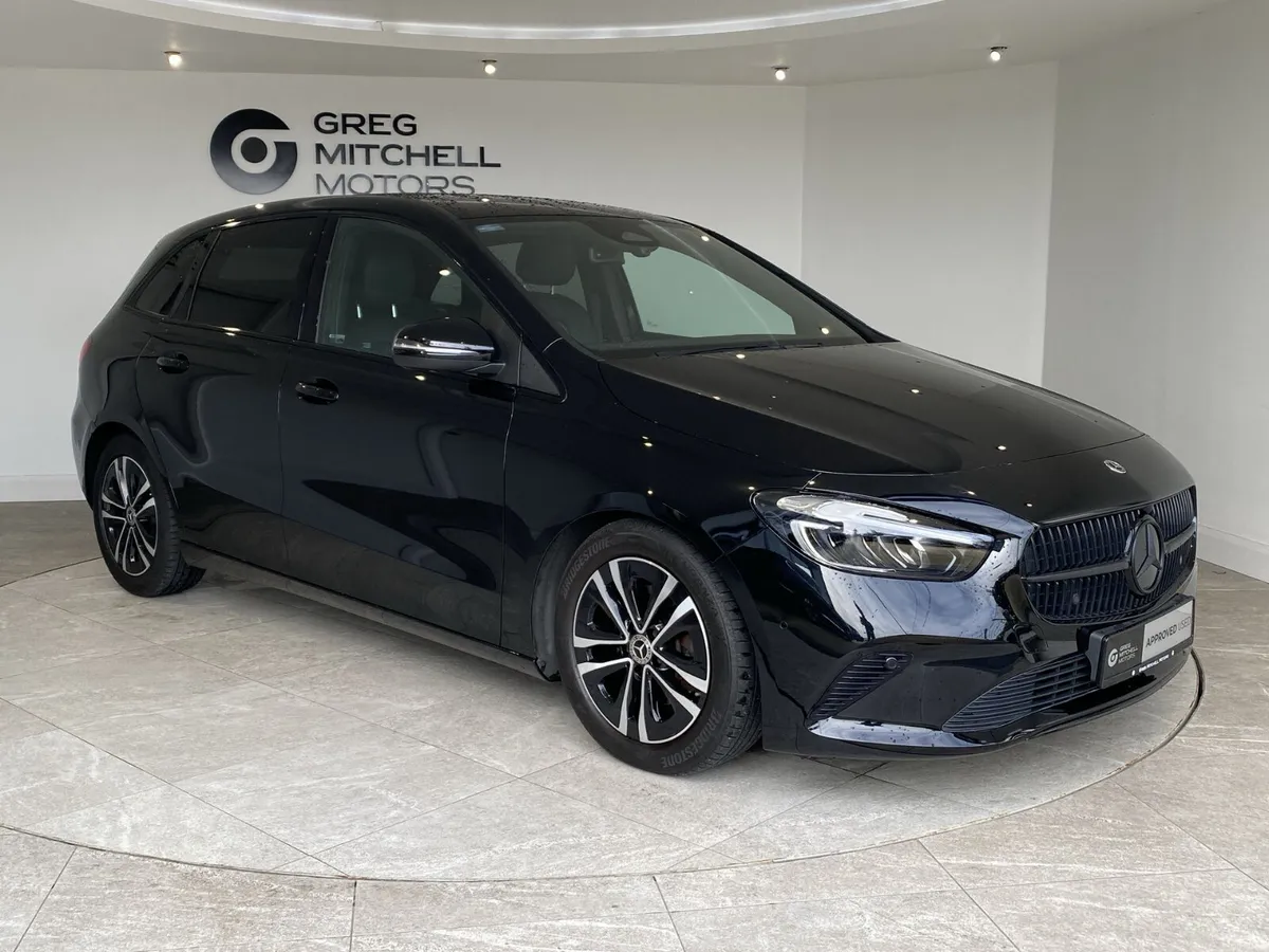 Mercedes-Benz 200 2023 - Image 1