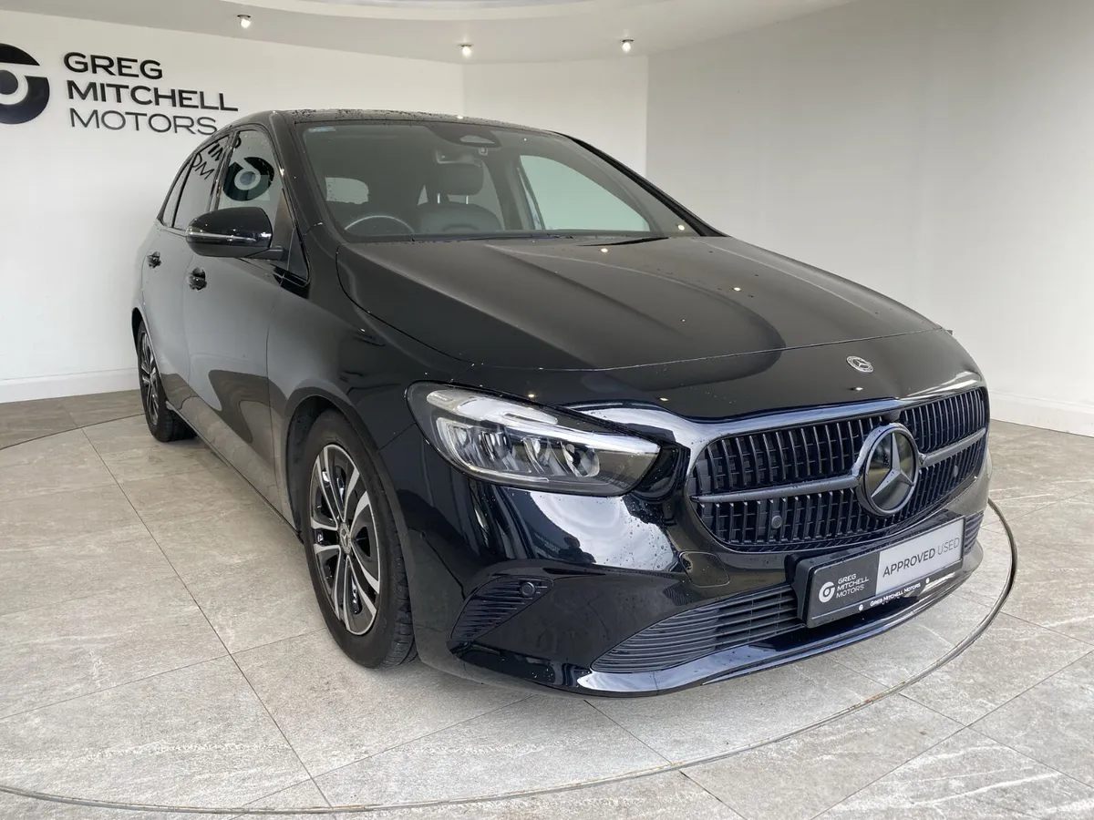 Mercedes-Benz 200 2023 - Image 3