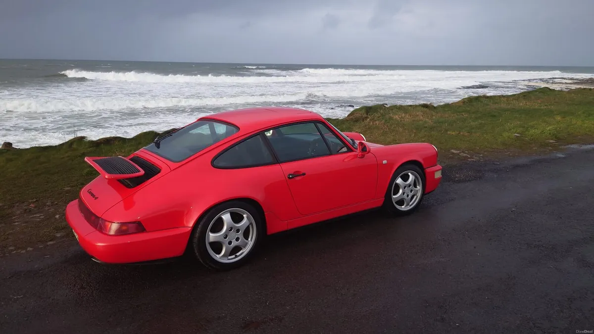 Porsche 911 - Image 1