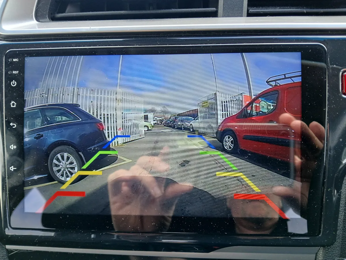 Honda Fit 2014 - Image 2