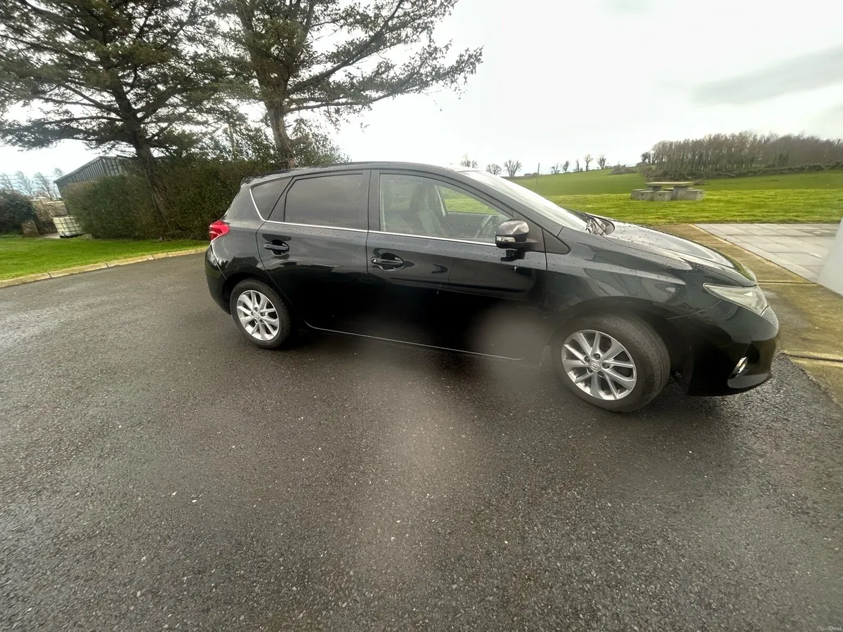 Toyota Auris  Diesel  142 Nct til Jan 2027 - Image 3