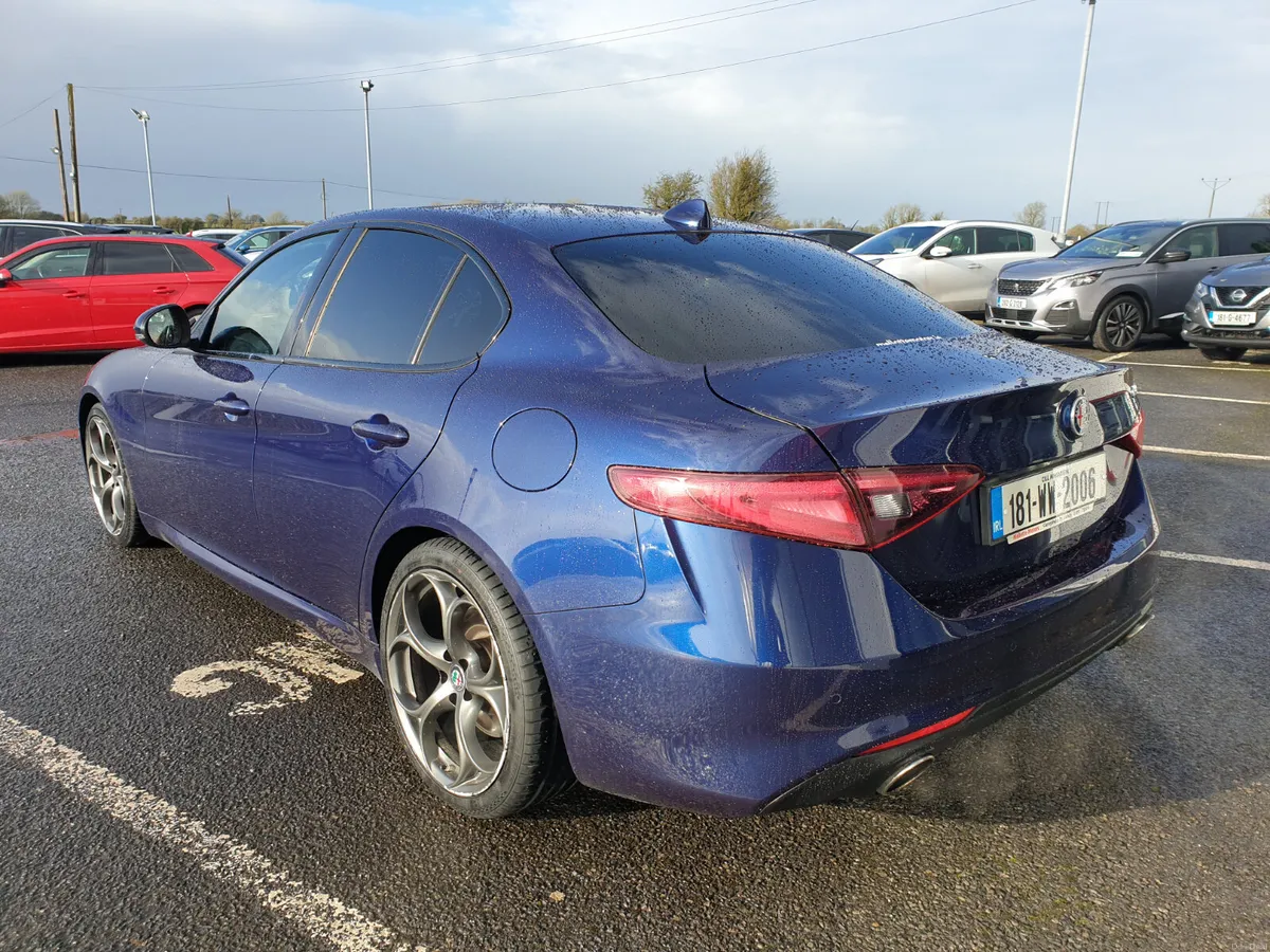 Alfa Romeo Giulia 2.0L 200BHP SUPER SPORT AUTO - Image 4