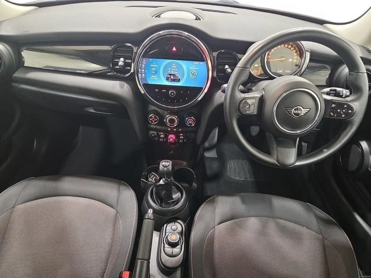Mini Cooper 3-Door One Classic - Image 4
