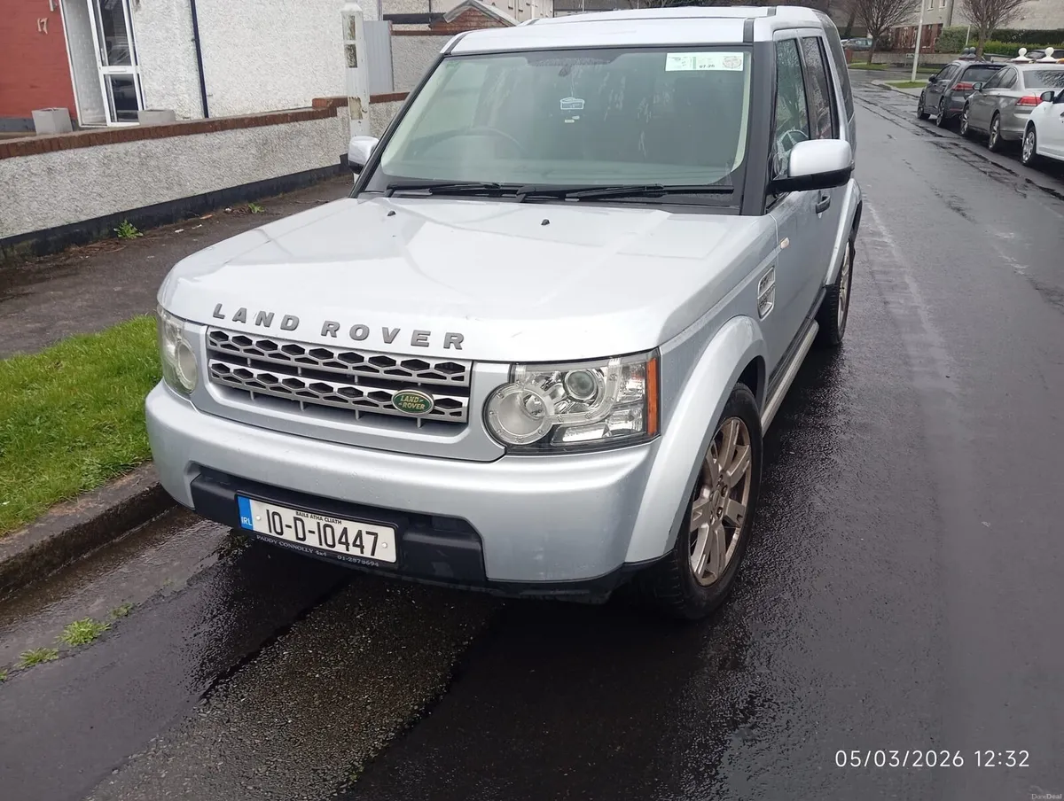 2010 Land Rover Discovery 5-seater commercial - Image 1