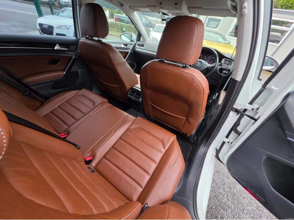 Volkswagen Golf ( 162 REG ) FULL TAN LEATHER 1.4 T - Image 4