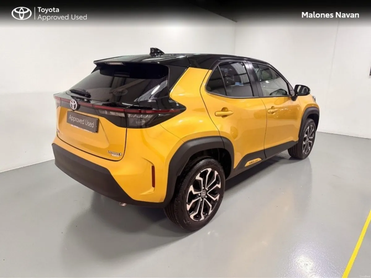 Toyota Yaris Cross CROSS LUNA SPORT 4DR AUTO - Image 2