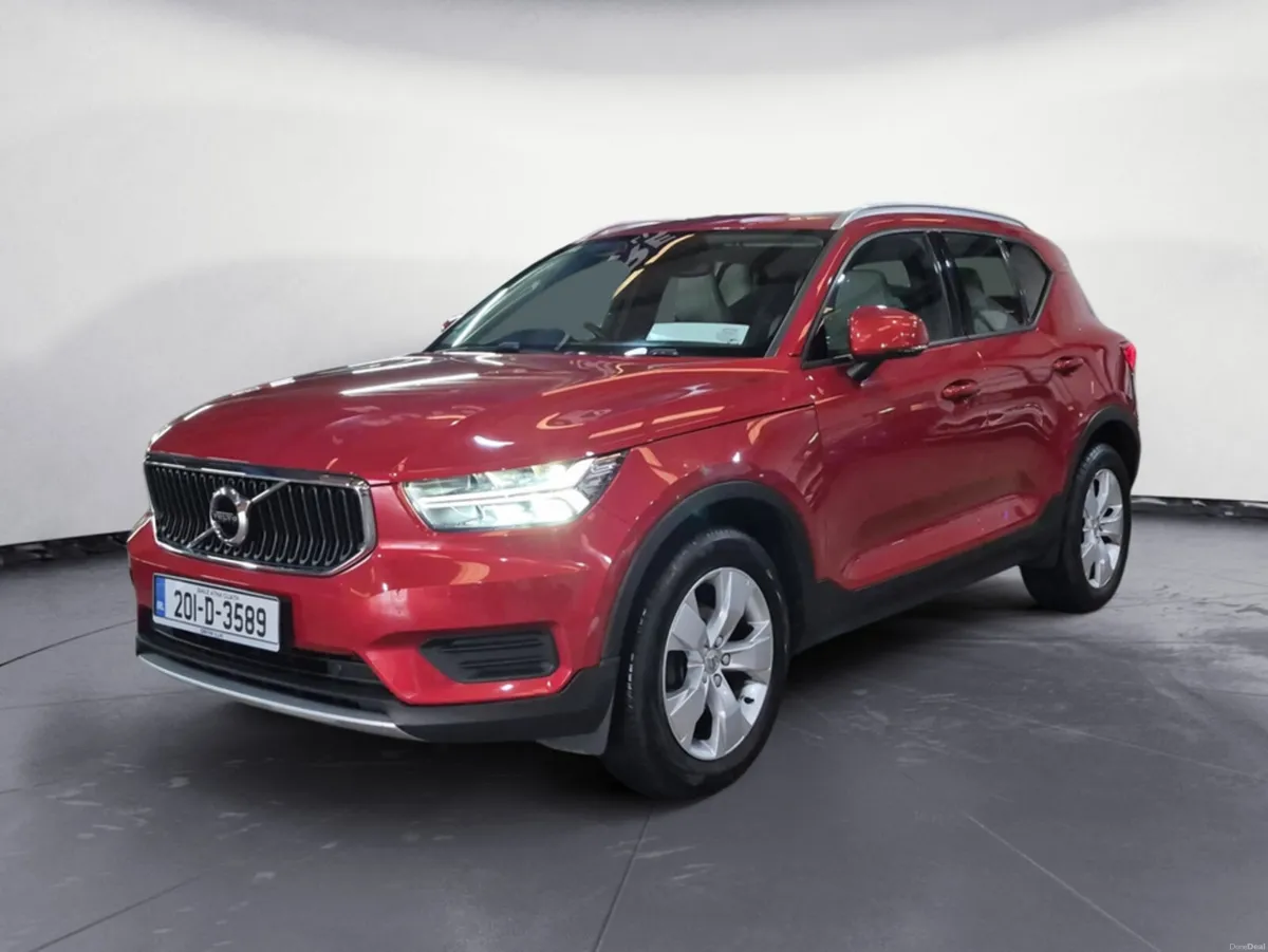Volvo XC40 D3 MOMENTUM AT 5DR AUTO - Image 1