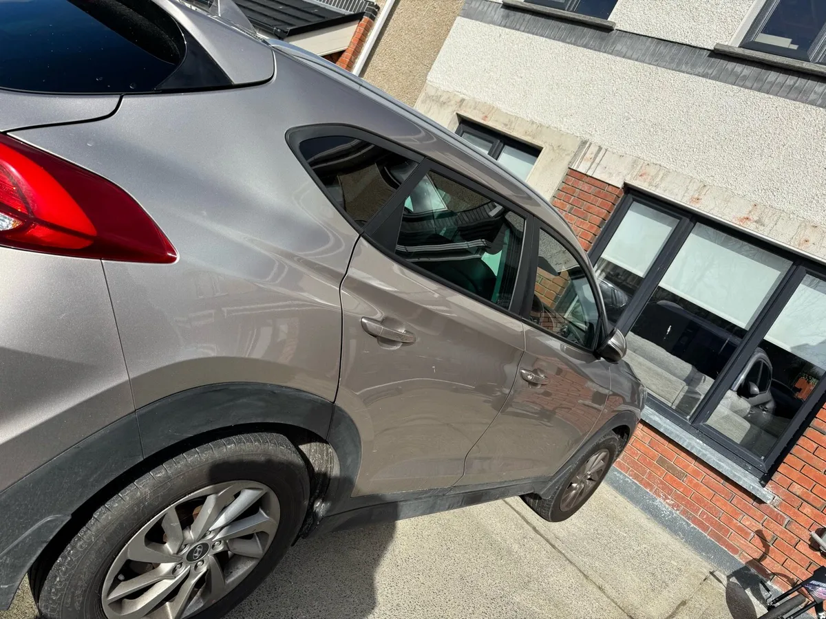 Hyundai Tucson - Image 2