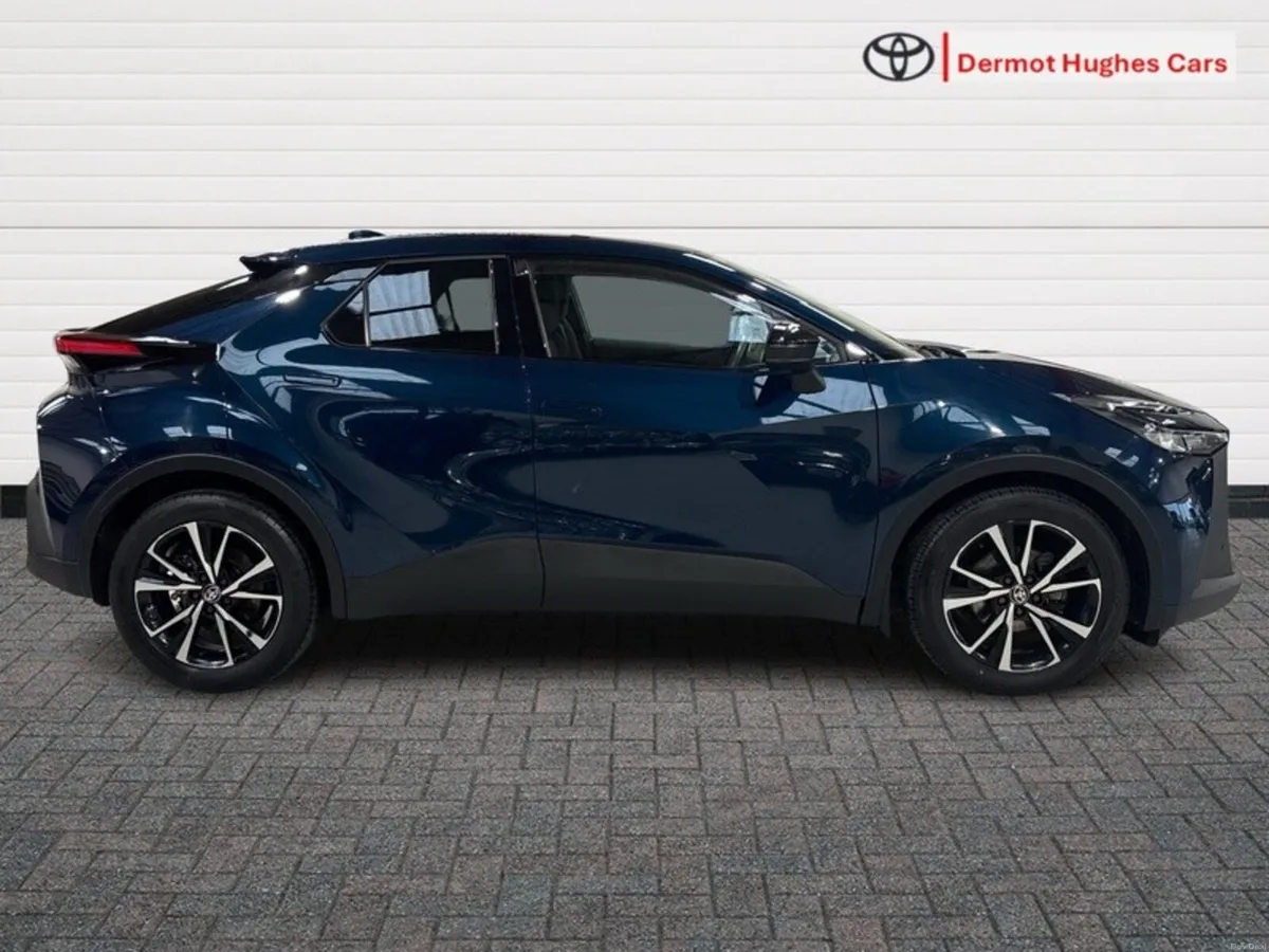 Toyota C-HR HYBRID SPORT AUTO - Image 3