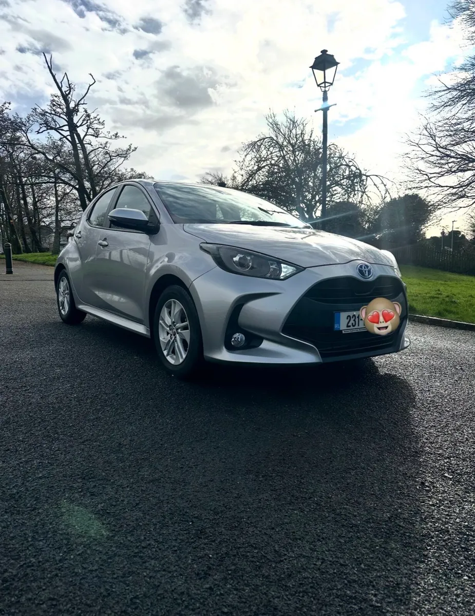 Toyota Yaris hybrid - Image 1