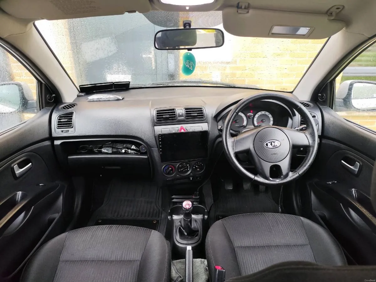 2011 Kia Picanto –Low Kms! -  Perfect First Car - Image 2