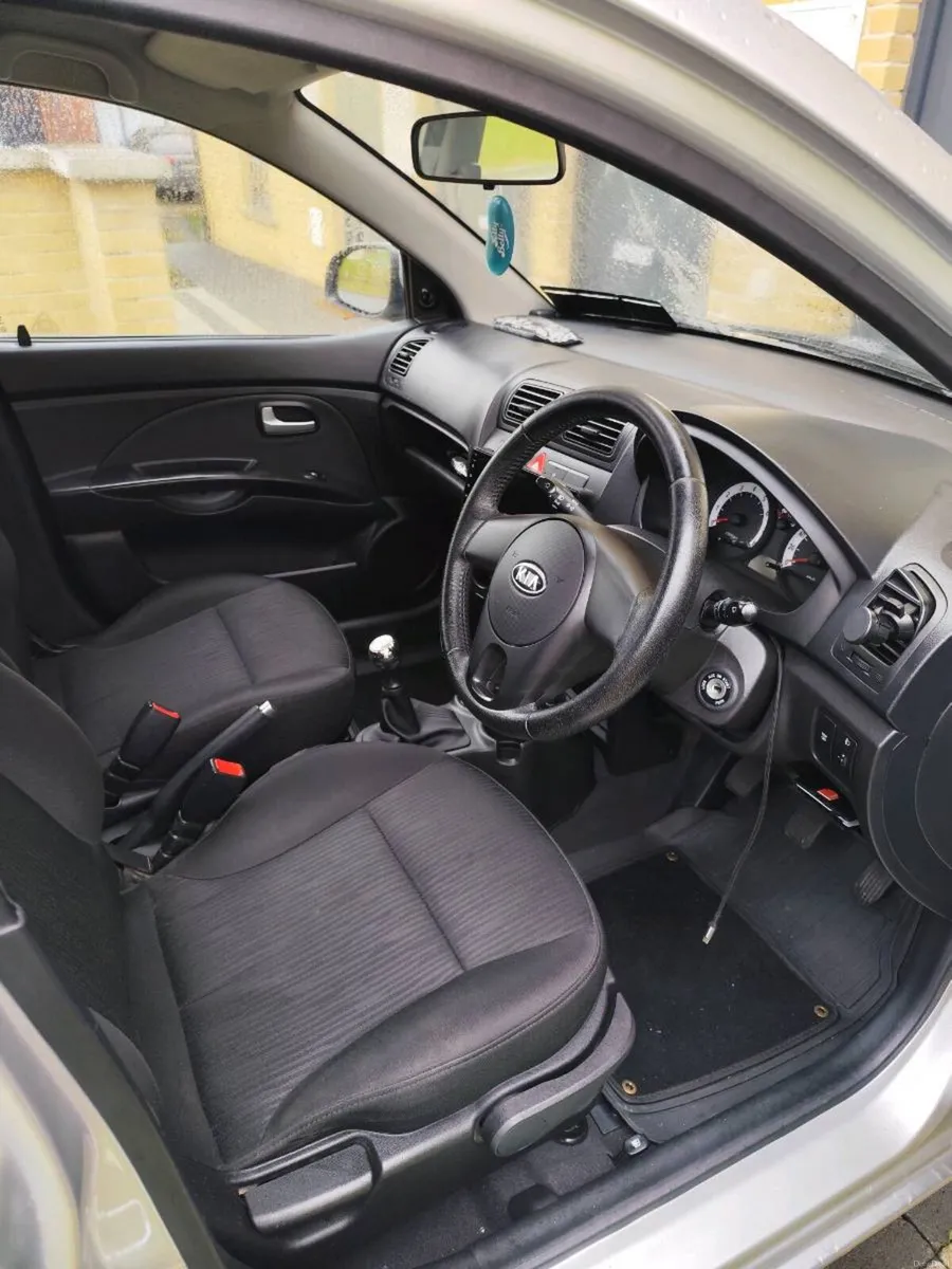 2011 Kia Picanto –Low Kms! -  Perfect First Car - Image 3