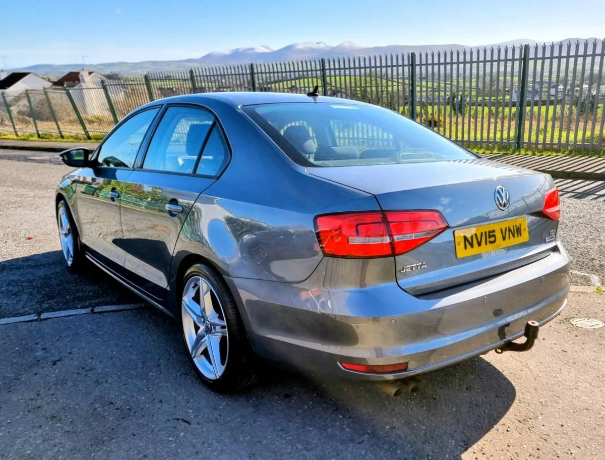 2015 VW JETTA 2.0 TDI 110BHP - Image 4