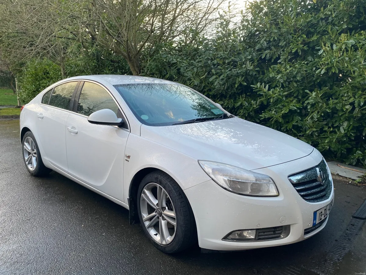 Vauxhall Insignia 2012 - Image 1