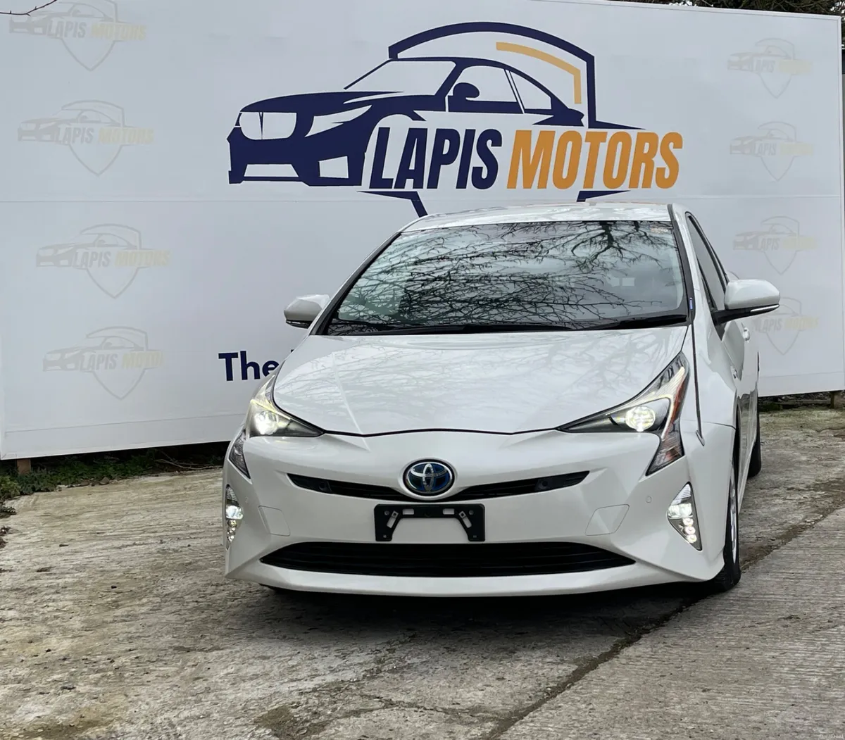 Toyota Prius 2016 1.8 Hybrid - Image 2