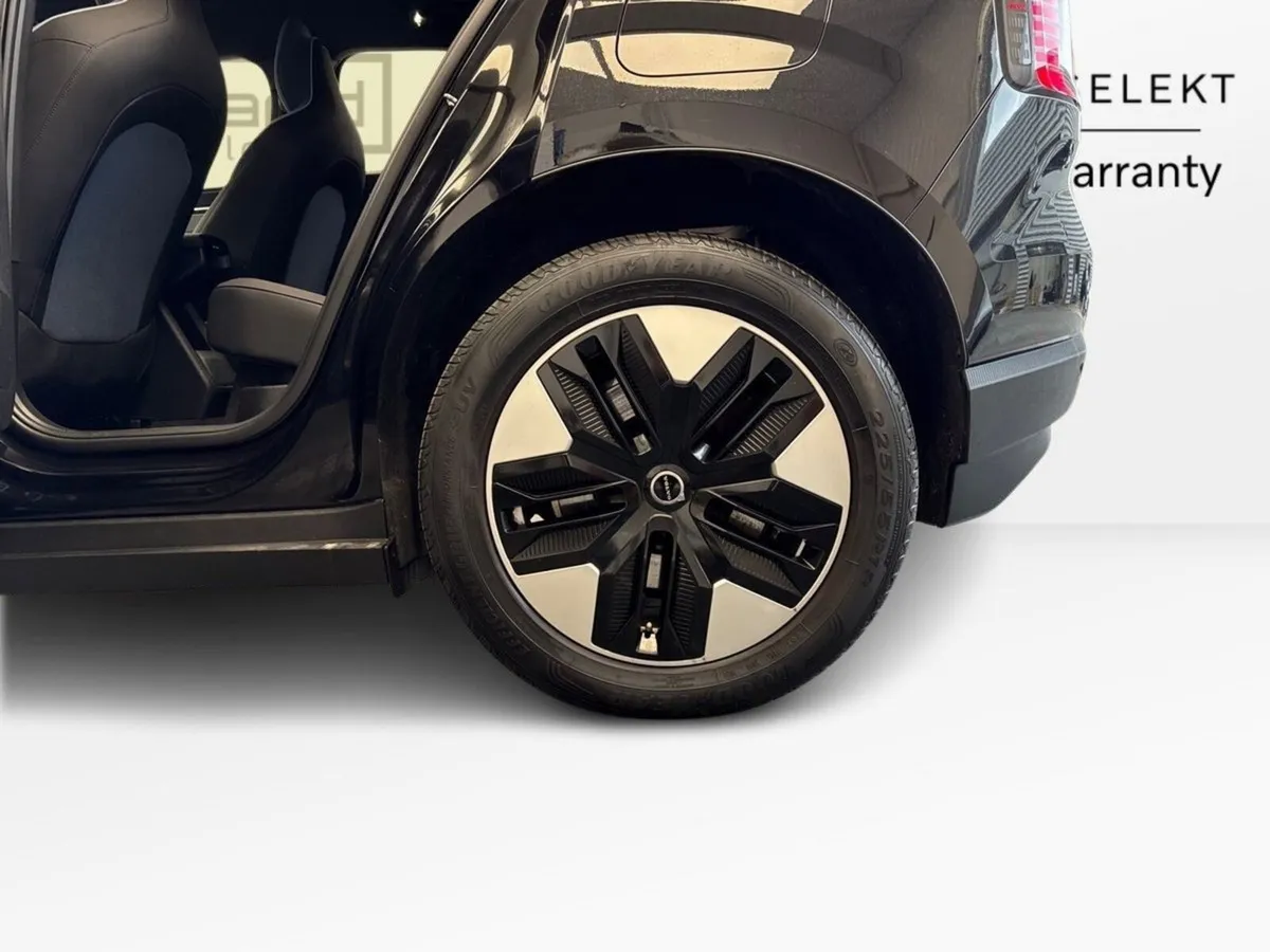 Volvo EX30 PLUS *FLASH SALE* €75 PER WEEK ON PCP - Image 5