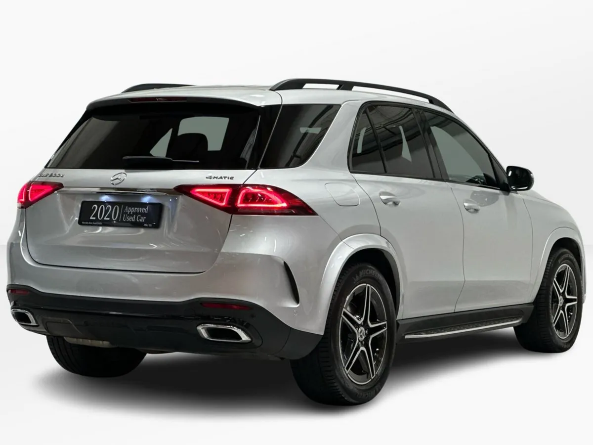 Mercedes-Benz GLE GLE300 D 4Matic AMG Line 7 Seats - Image 3