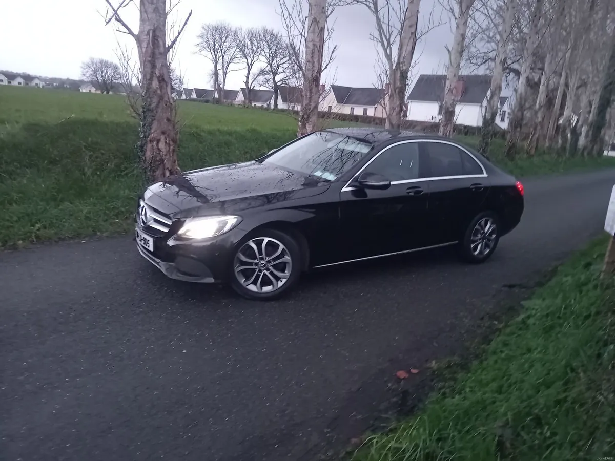 Mercedes-Benz C-Class 2018 - Image 2
