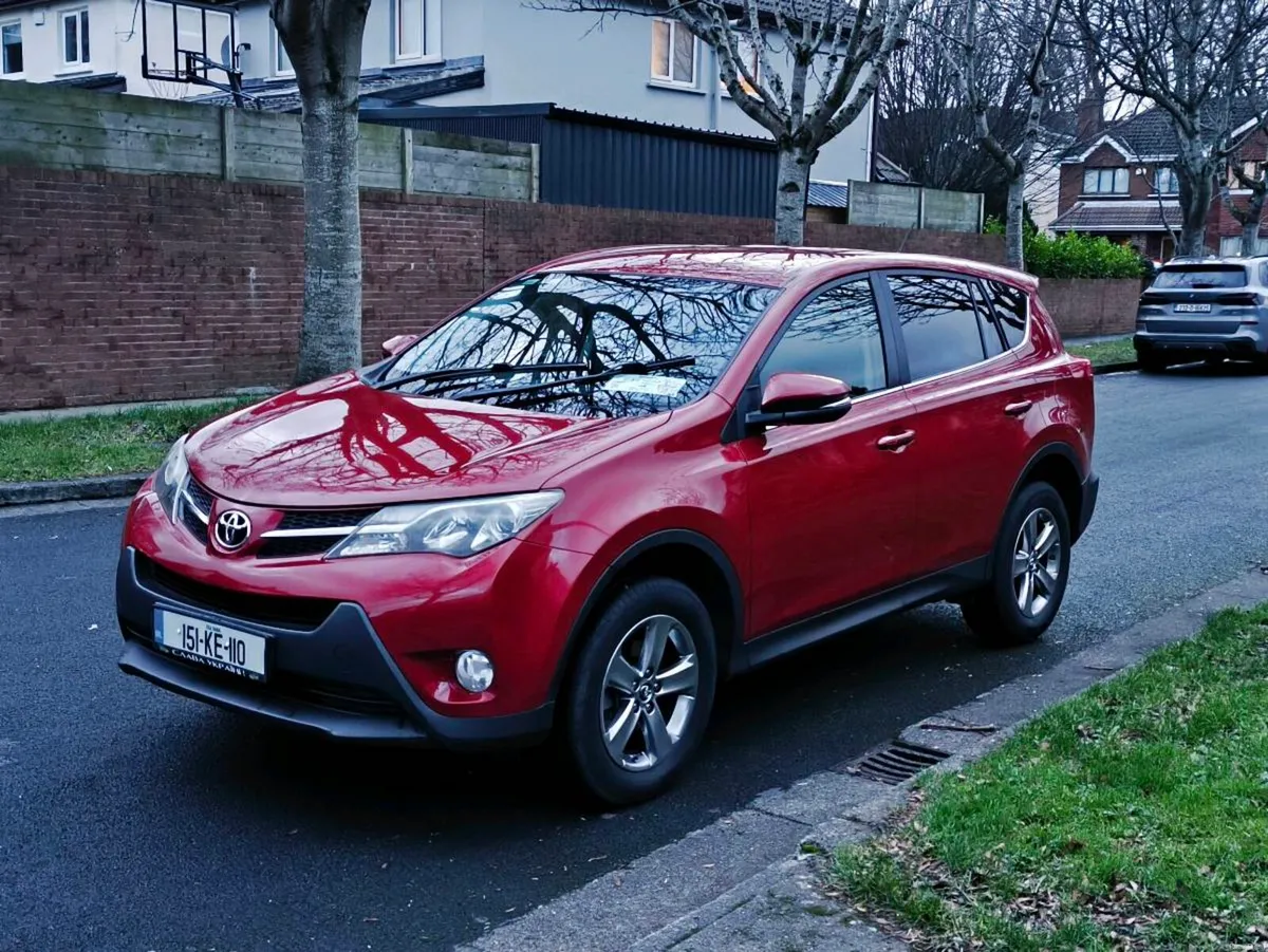 2015 TOYOTA RAV4 - Image 4
