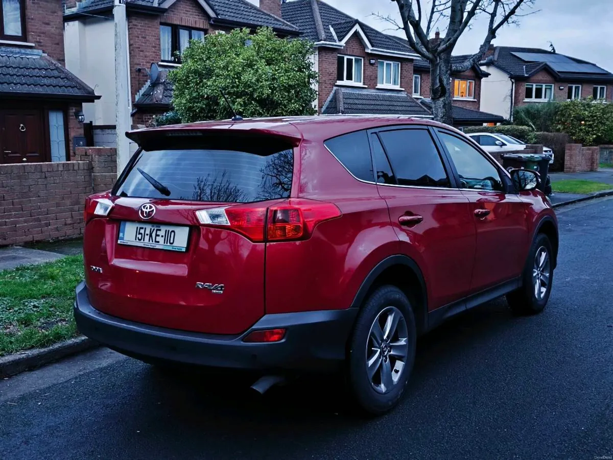 2015 TOYOTA RAV4 - Image 1