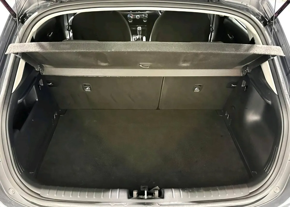 2021 (211) Kia Stonic | Excellent Condition - Image 4