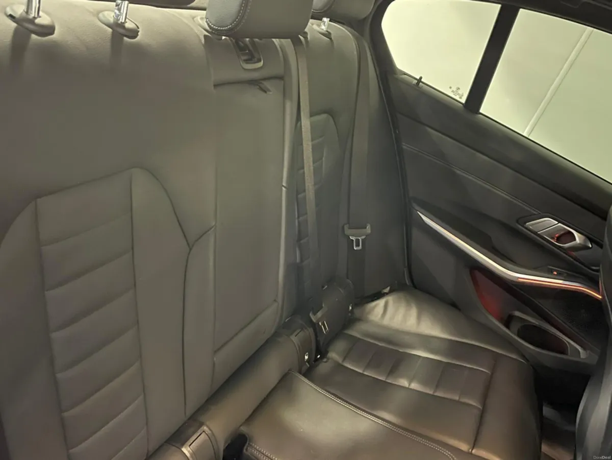 BMW 3-Series M SPORT MHEV AUTO 320 D - Image 5