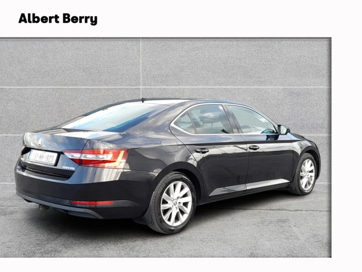 Skoda Superb STYLE 1.6 TDI 120BHP 4DR - Image 4