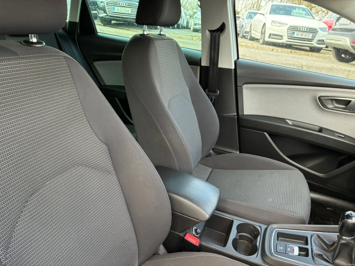 SEAT Leon SE DYNAMIC TECH 115 BHP - Image 5