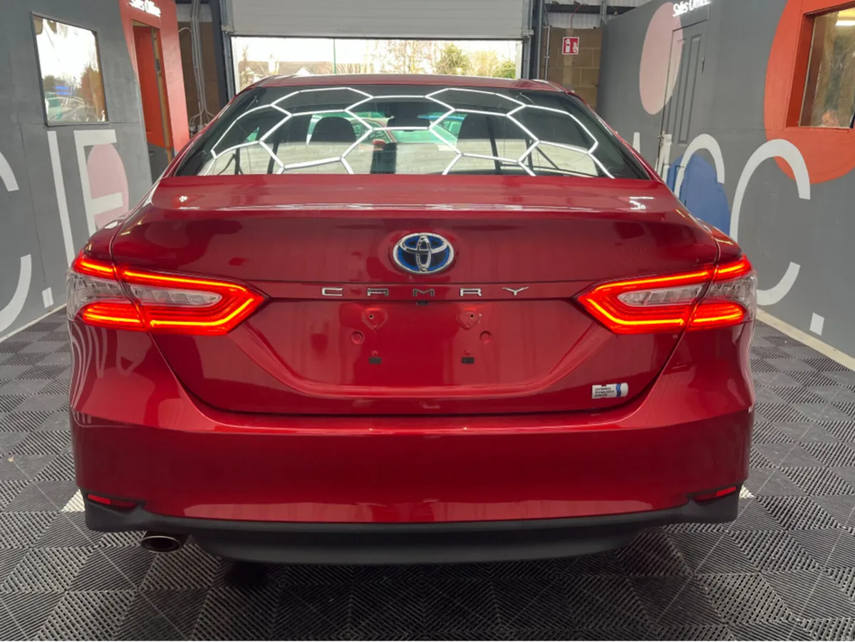 Toyota Camry €17950 2018 TOYOTA CAMRY G 2.5 AUTOMA - Image 3
