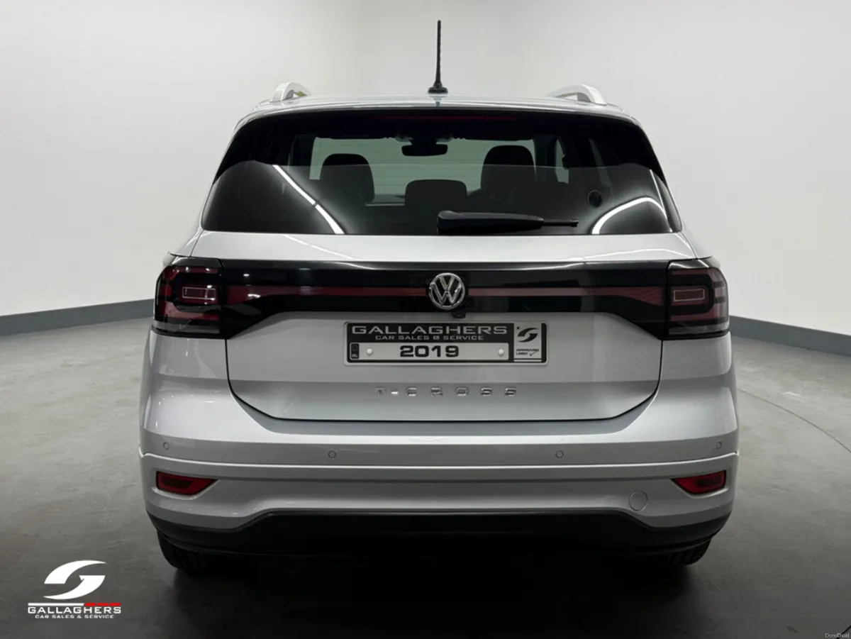Volkswagen T-Cross R-LINE 1.0 TSI MANUAL 6SPEED FW - Image 4