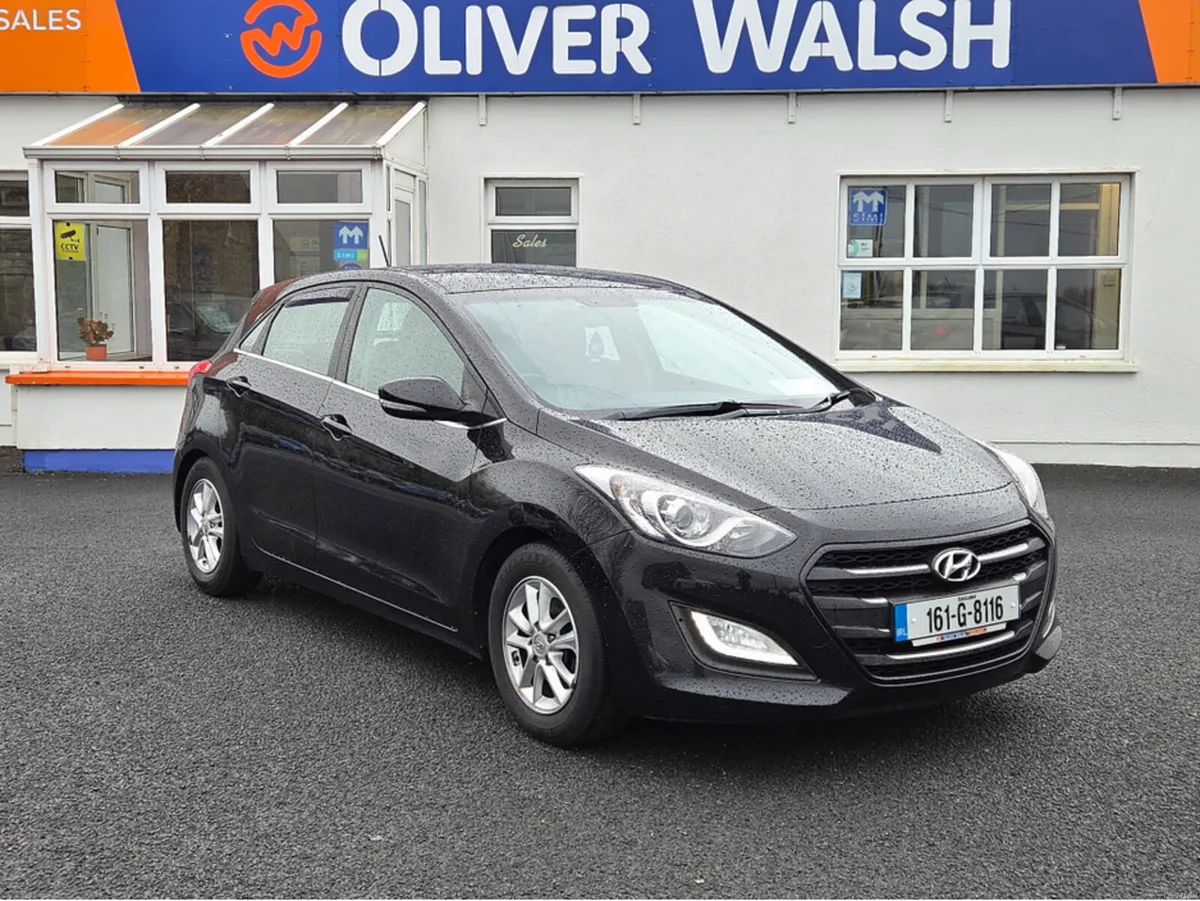Hyundai i30 SE NAV BLUE DRIVE 110 5DR 110PS - Image 1