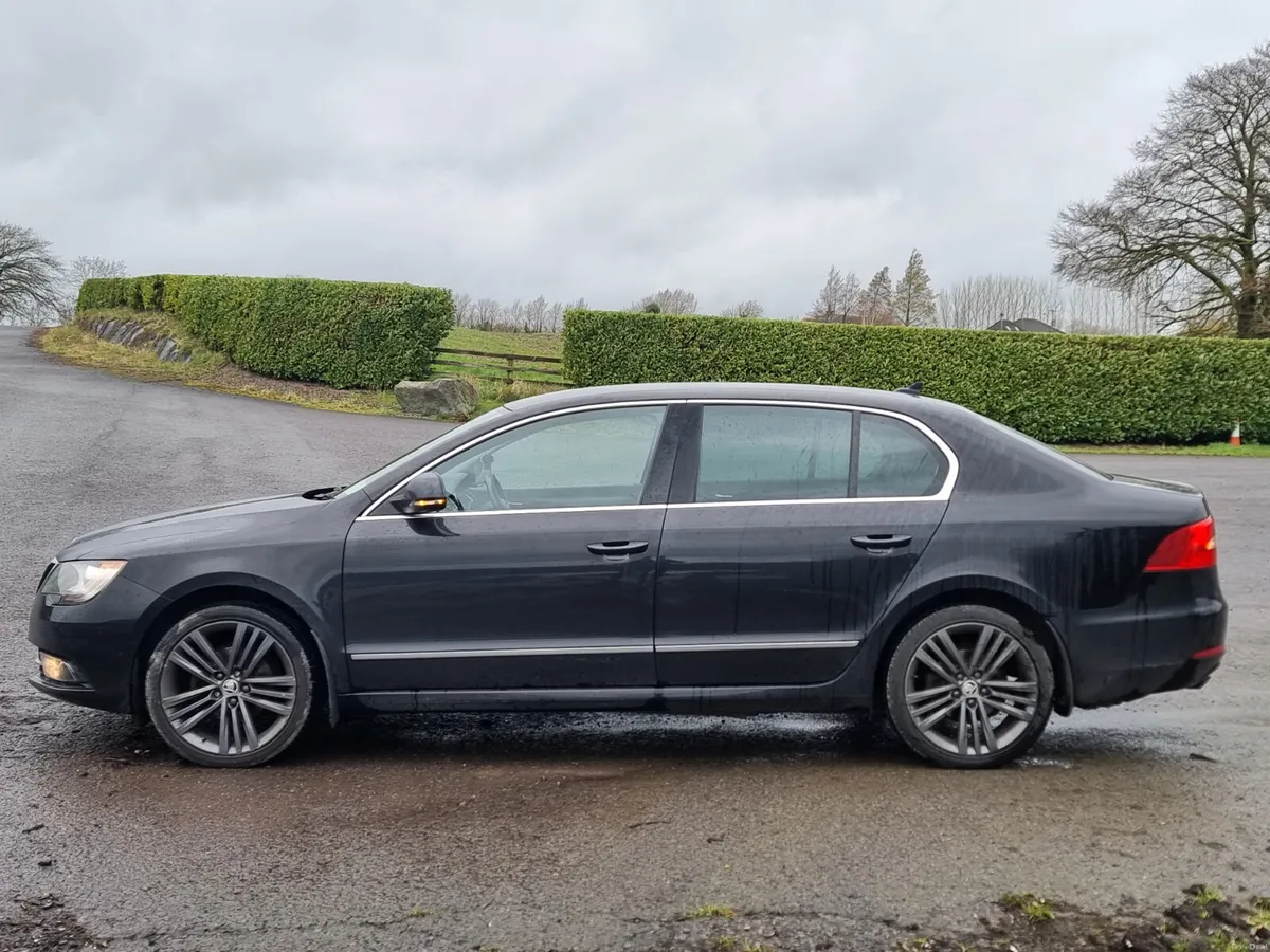 Skoda Superb 2015 diesel ⛽️ nct&tax €4900 - Image 3