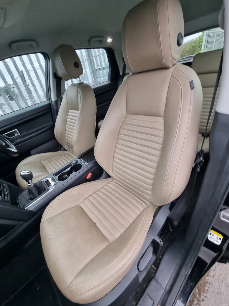 Land Rover Discovery Sport 2015 bargain €6999 - Image 1