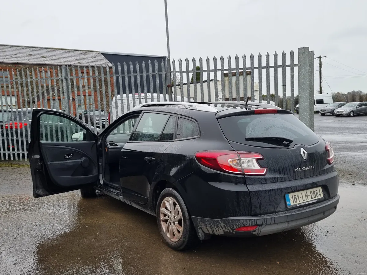 Renault Megane 2016 diesel ⛽️ nct&tax €3650 - Image 4