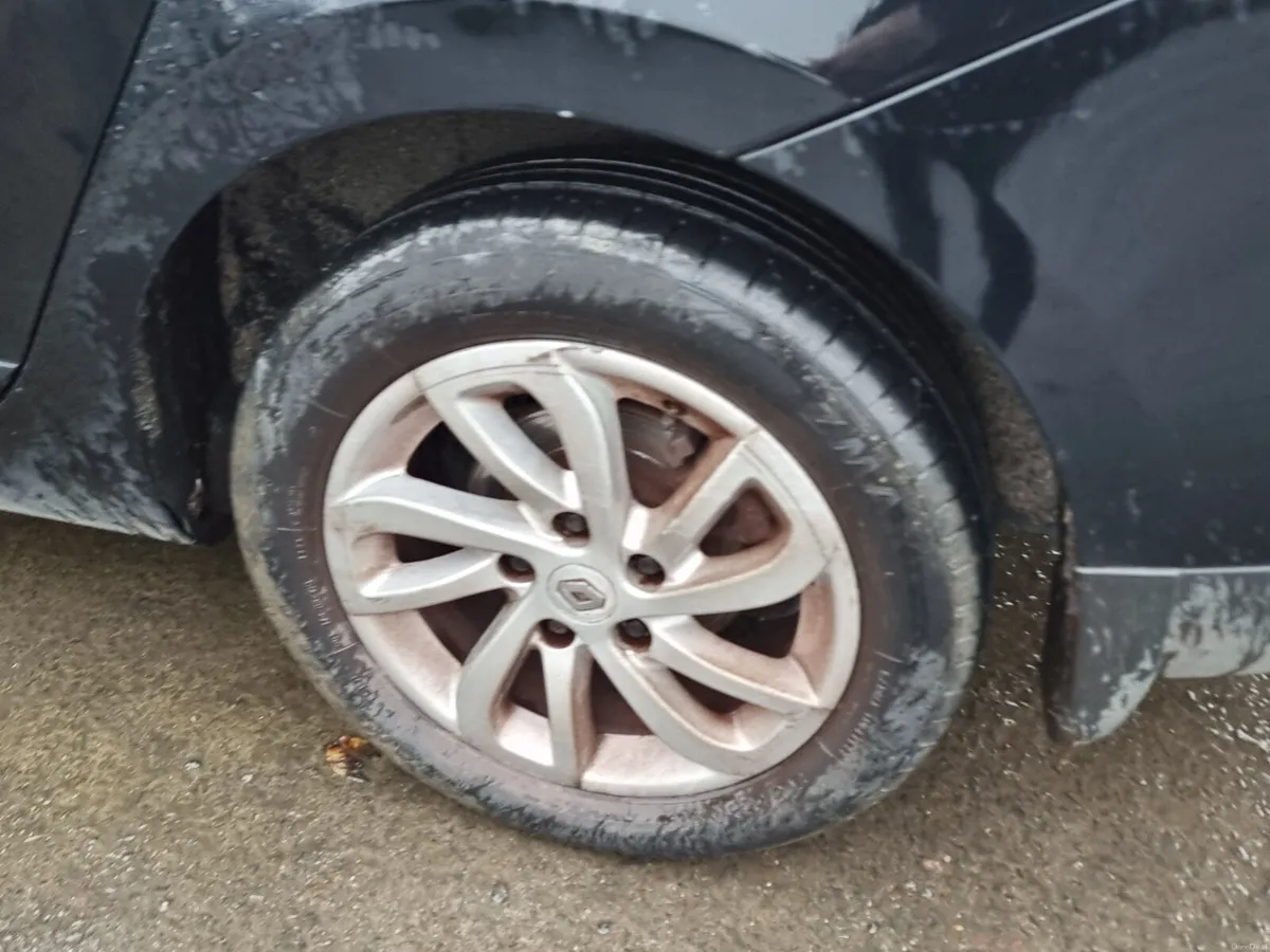 Renault Megane 2016 diesel ⛽️ nct&tax €3650 - Image 3