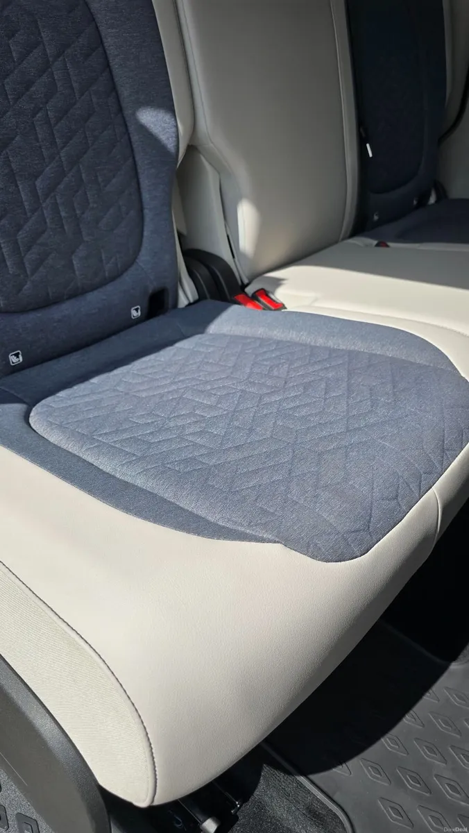 Volkswagen ID.Buzz 2023 Tech - Image 6