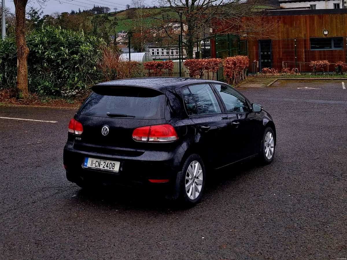 Volkswagen Golf 2011 1.6 TDI NCT + TAX BLACK !! - Image 4