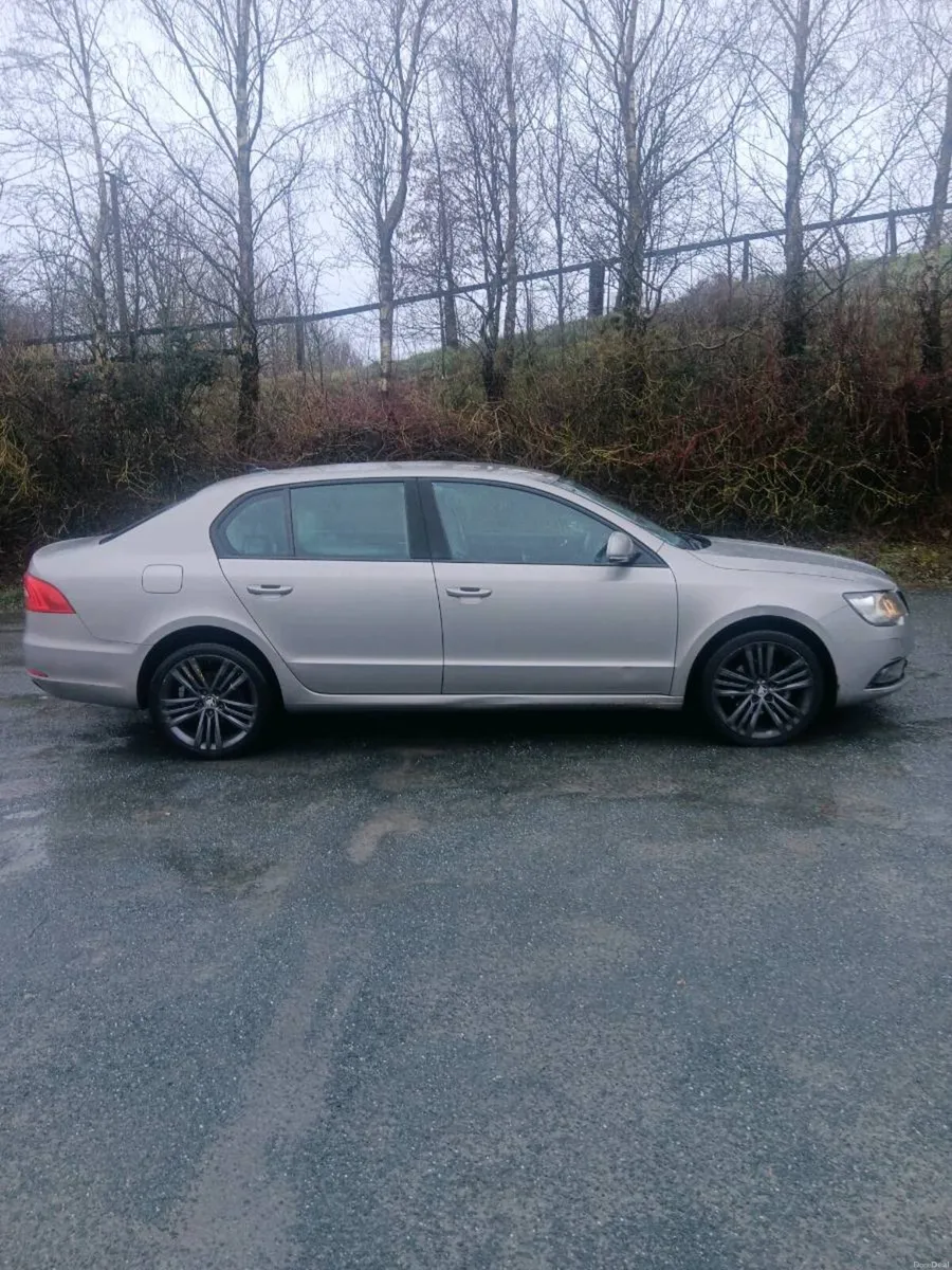 14 Skoda Superb.(valeted) - Image 1